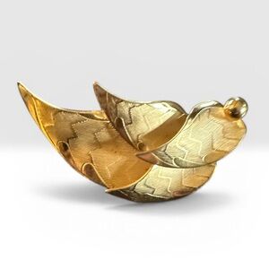 Vintage Gold Tone Leaf Brooch Pin Mid Century Modern Textured